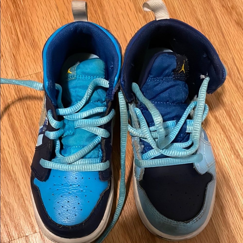 Nike Air Jordan 1 Mid "Fly" toddler/kids sneaker blue vsz 10C Jordans